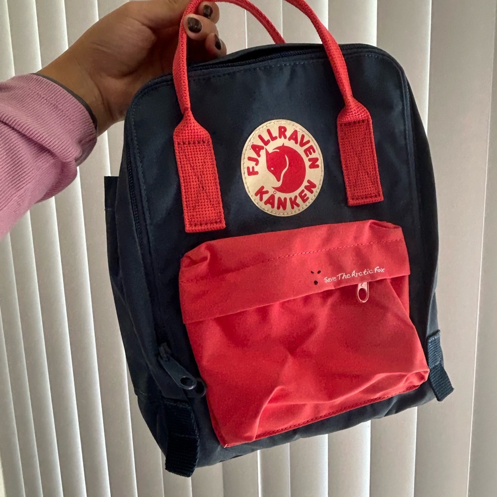 Fjallraven Kånken Backpack with Red and Navy Accents